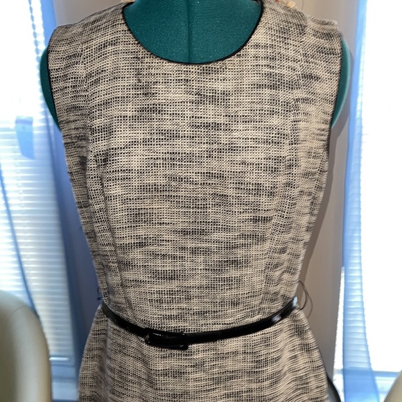HM | Tweed Belted Mini Dress - Picture 3 of 6